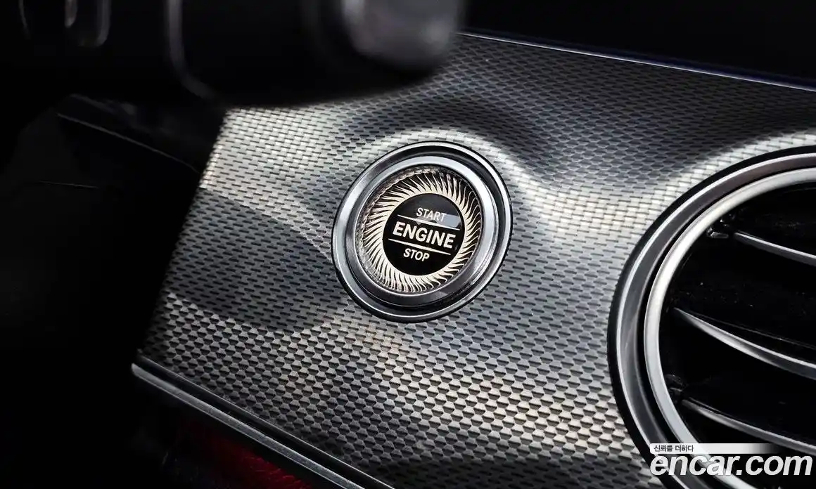 Mercedes-Benz E-Class 2019 2.0 автомат (гидро), фото 30