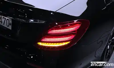 Mercedes-Benz E-Class 2019 2.0 автомат (гидро), миниатюра 8