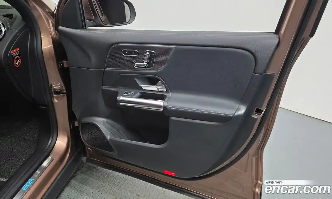 Mercedes-Benz EQA 2022 0.2 гидро, фото 14 Mercedes-Benz EQA 2022 0.2 гидро, фото 14