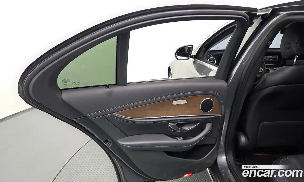 Mercedes-Benz E-Class 2020 1.9 автомат (гидро), фото 15