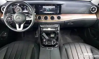 Mercedes-Benz E-Class 2020 1.9 автомат (гидро), миниатюра 10