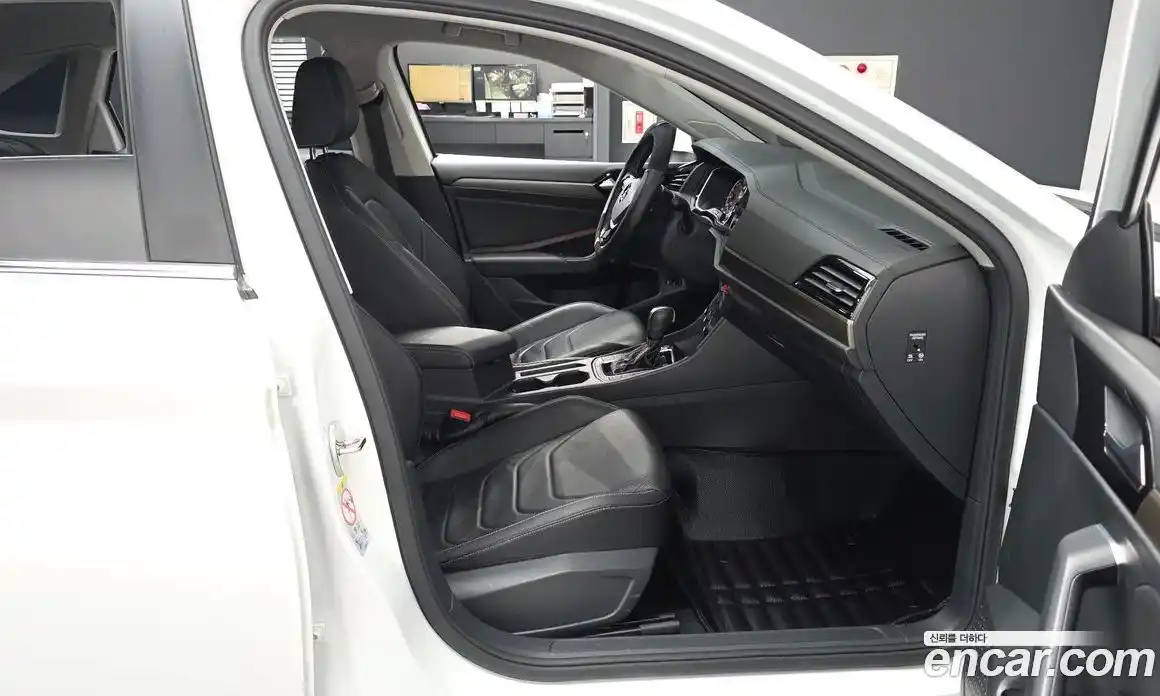 Volkswagen Jetta 2021 1.4 автомат (гидро), фото 11