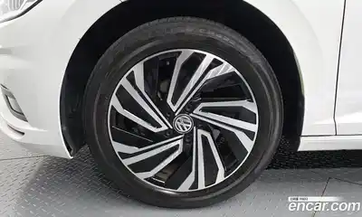 Volkswagen Jetta 2021 1.4 автомат (гидро), миниатюра 5
