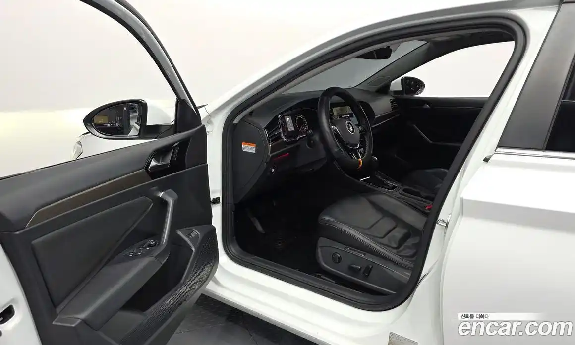 Volkswagen Jetta 2021 1.4 автомат (гидро), фото 10