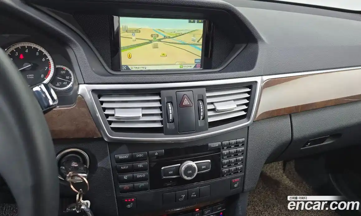 Mercedes-Benz E-Class 2012 3.5 автомат (гидро), фото 12