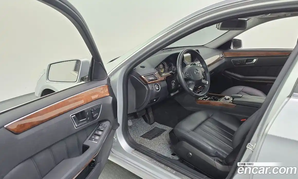 Mercedes-Benz E-Class 2012 3.5 автомат (гидро), фото 10