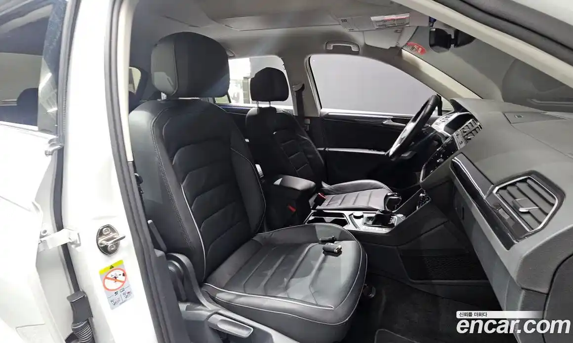 Volkswagen Tiguan 2021 2.0 автомат (гидро), фото 16