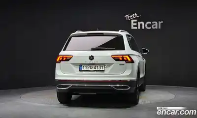Volkswagen Tiguan 2021 2.0 автомат (гидро), миниатюра 4