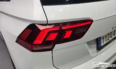 Volkswagen Tiguan 2021 2.0 автомат (гидро), миниатюра 9
