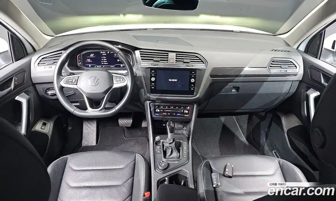 Volkswagen Tiguan 2021 2.0 автомат (гидро), фото 10