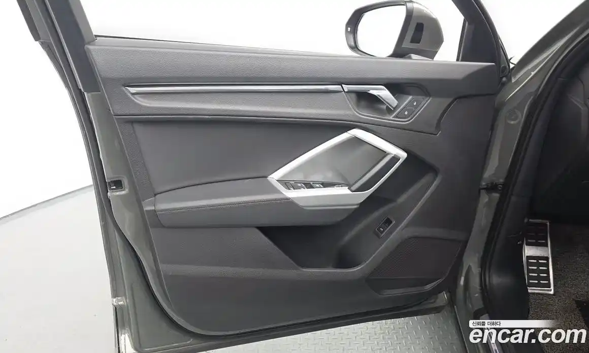 Audi Q3 2020 2.0 автомат (гидро), фото 14