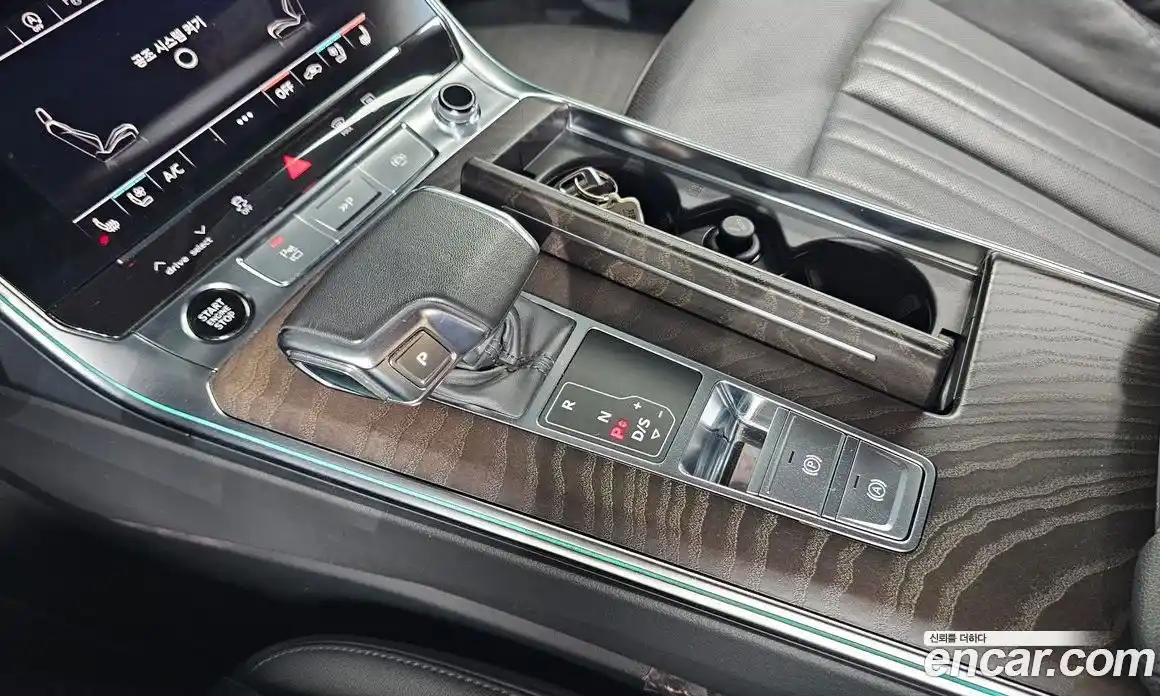 Audi A6 2022 2.0 автомат (гидро), фото 12