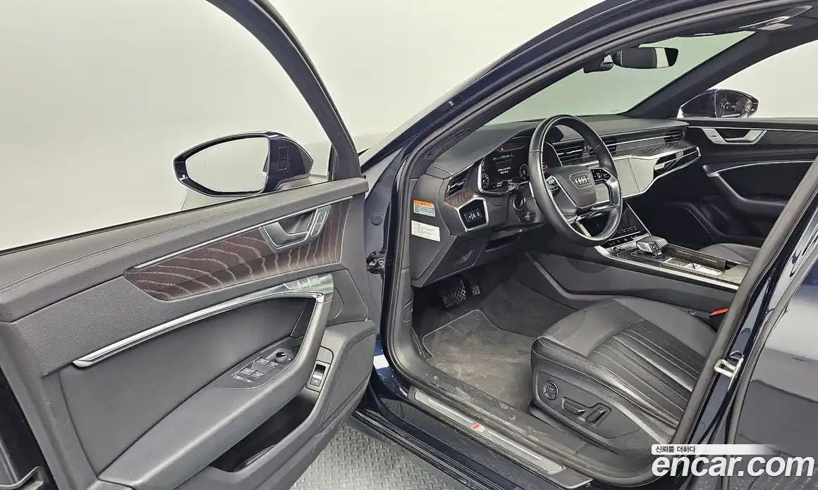 Audi A6 2022 2.0 автомат (гидро), фото 13