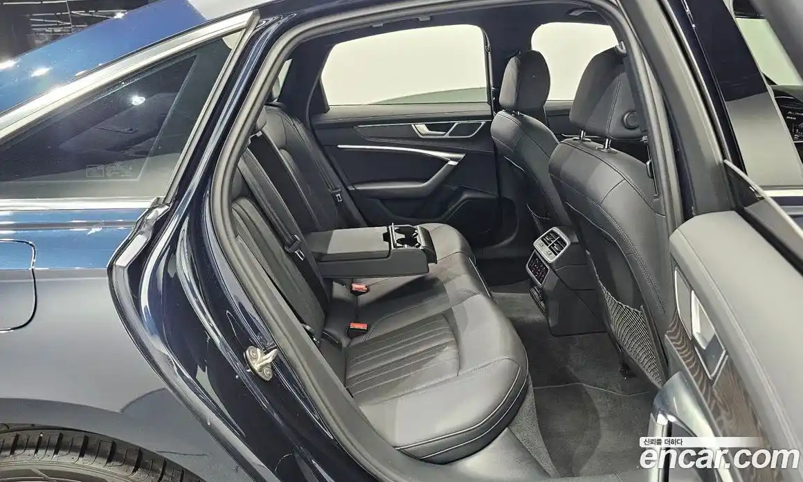 Audi A6 2022 2.0 автомат (гидро), фото 24