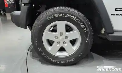 Jeep Wrangler 2017 3.6 автомат (гидро), миниатюра 5