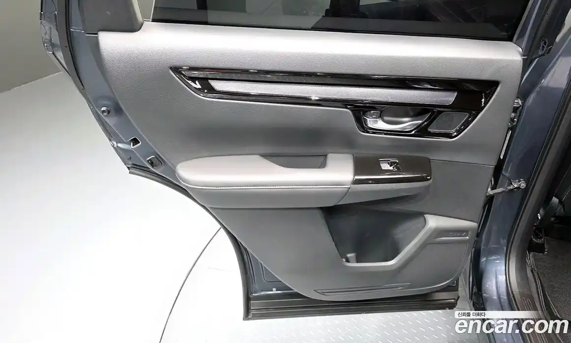 Honda CR-V 2023 2.0 автомат (гидро), фото 15