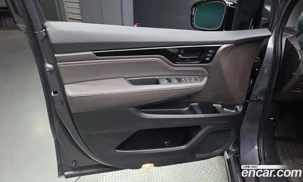 Honda Odyssey 2023 3.5 автомат (гидро), фото 13
