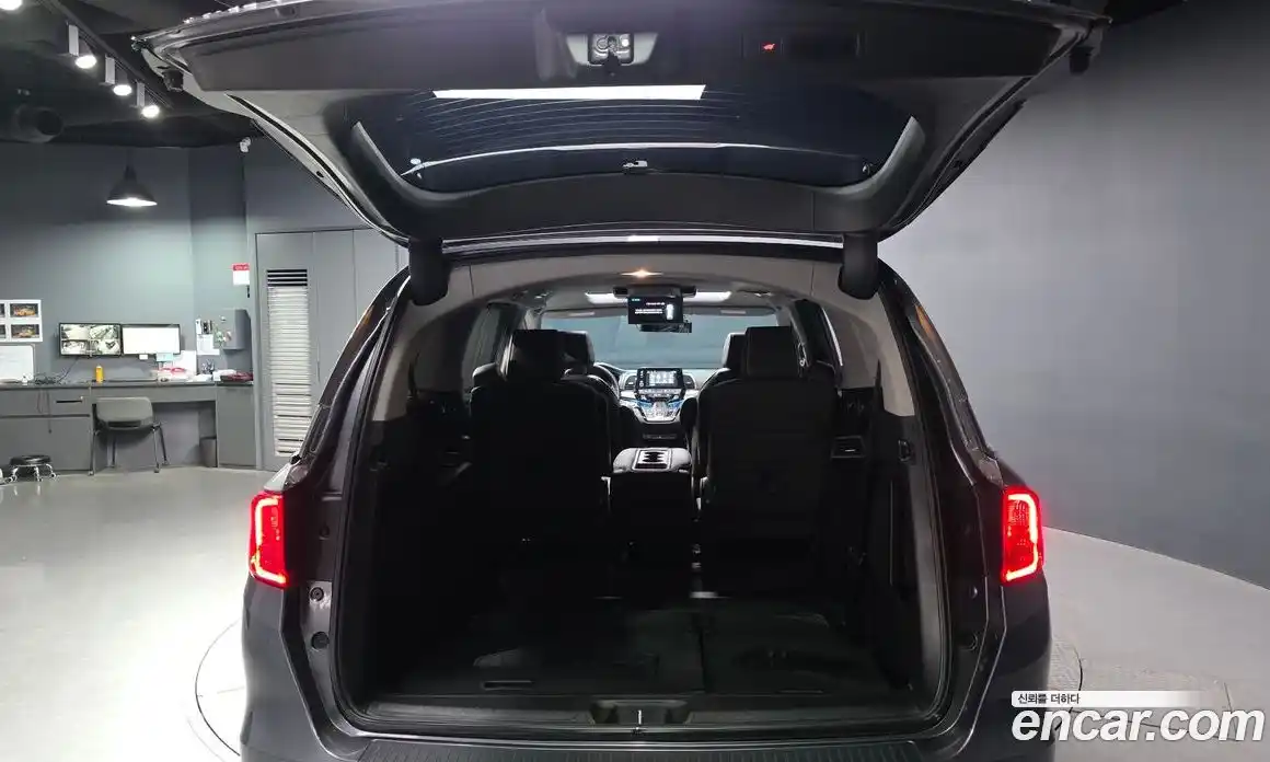 Honda Odyssey 2023 3.5 автомат (гидро), фото 25