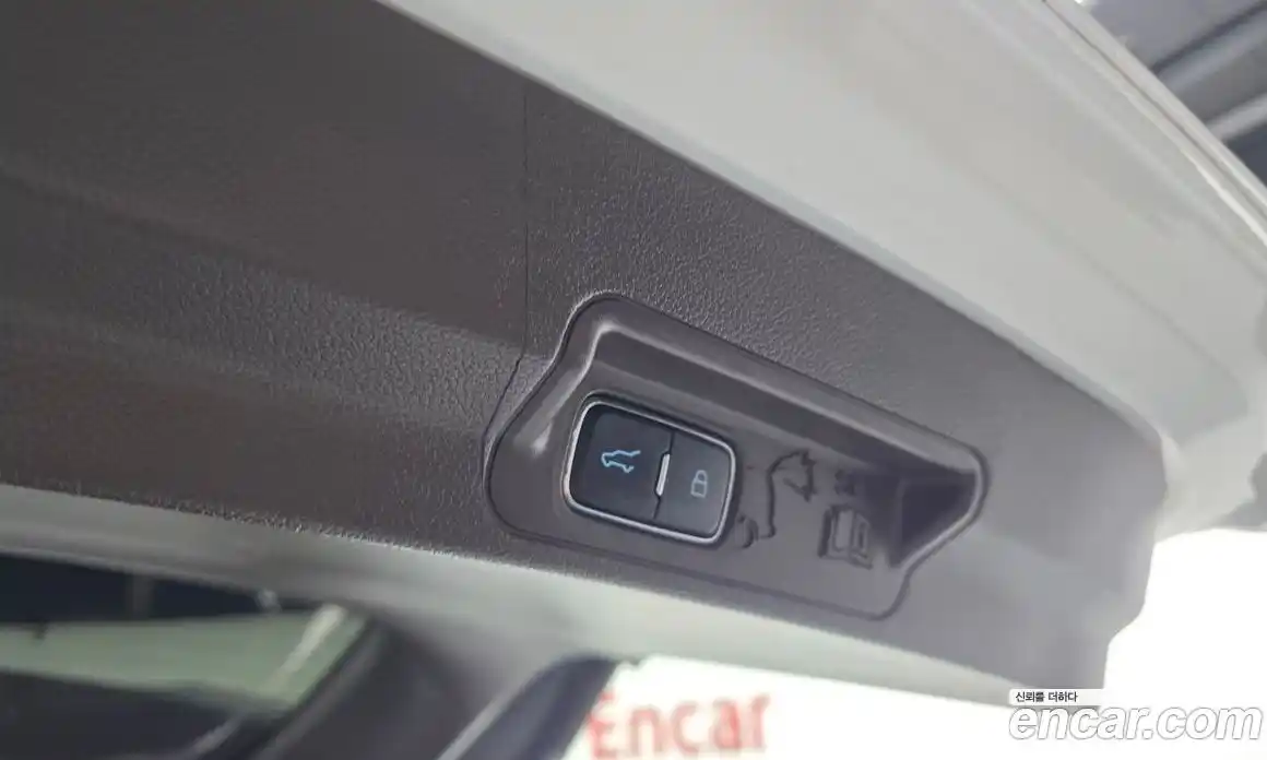 Ford Explorer 2022 3.0 автомат (гидро), фото 31