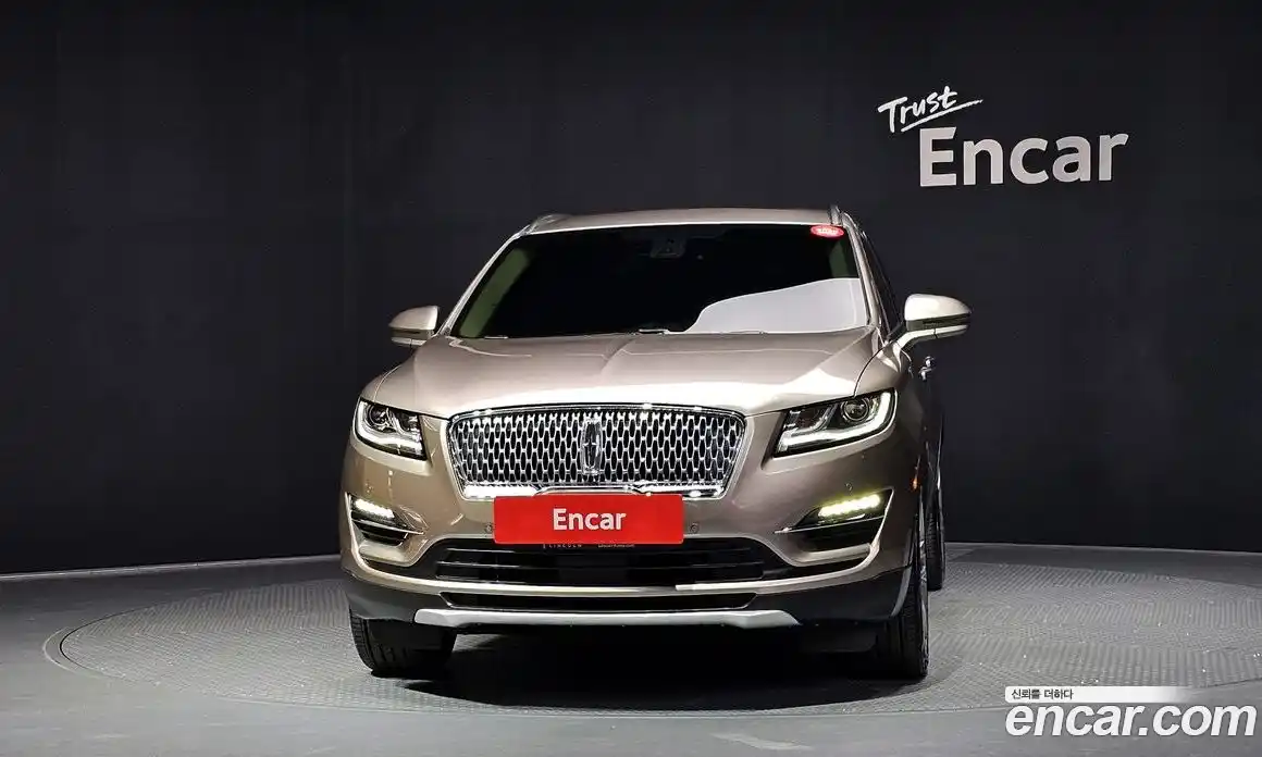 Lincoln MKC 2019 2.0 автомат (гидро), фото 3 Lincoln MKC 2019 2.0 автомат (гидро), фото 3