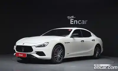 Maserati Ghibli 2015 3.0 автомат (гидро), миниатюра 1 Maserati Ghibli 2015 3.0 автомат (гидро), миниатюра 1