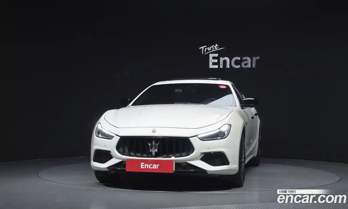 Maserati Ghibli 2015 3.0 автомат (гидро), фото 3 Maserati Ghibli 2015 3.0 автомат (гидро), фото 3