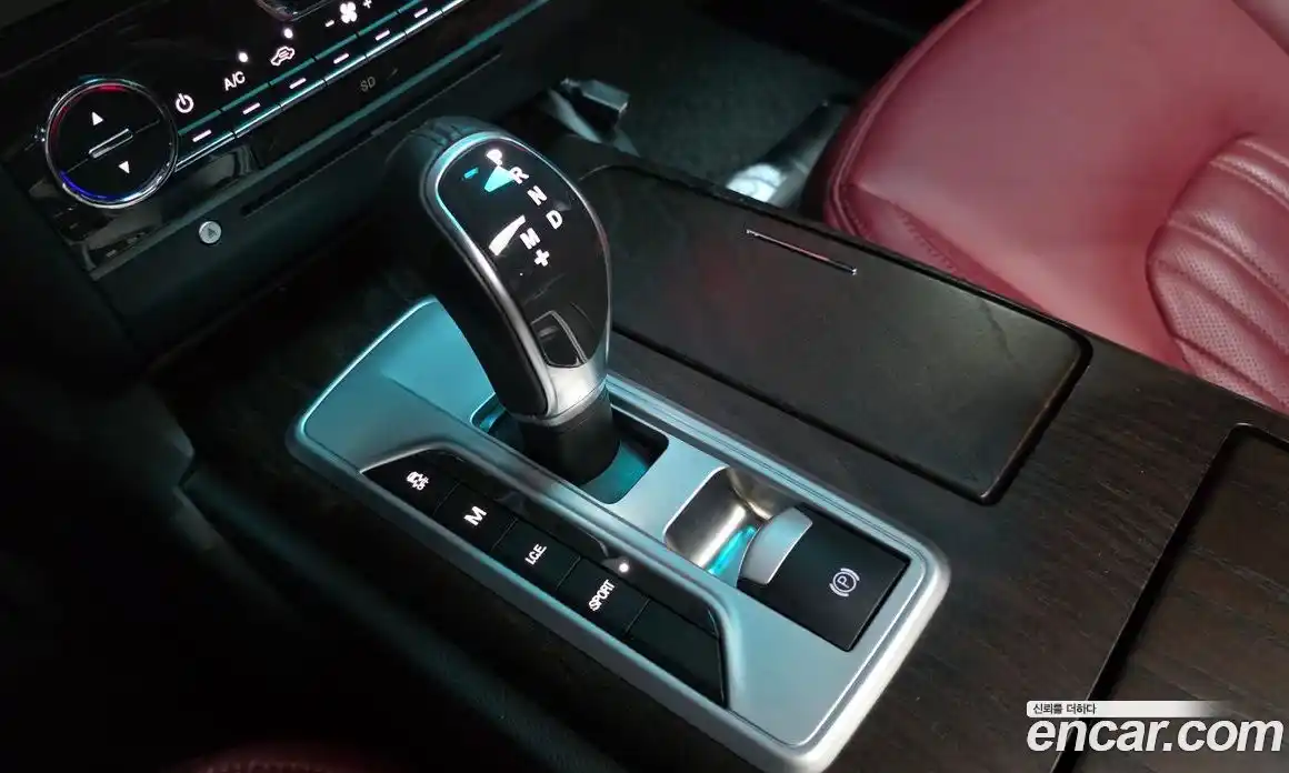 Maserati Ghibli 2015 3.0 автомат (гидро), фото 9 Maserati Ghibli 2015 3.0 автомат (гидро), фото 9