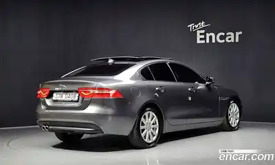 Jaguar XE 2015 2.0 автомат (гидро), миниатюра 2 Jaguar XE 2015 2.0 автомат (гидро), миниатюра 2