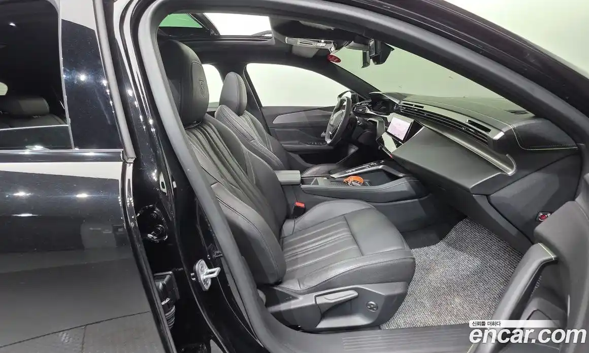 Peugeot 308 2023 1.5 автомат (гидро), фото 13