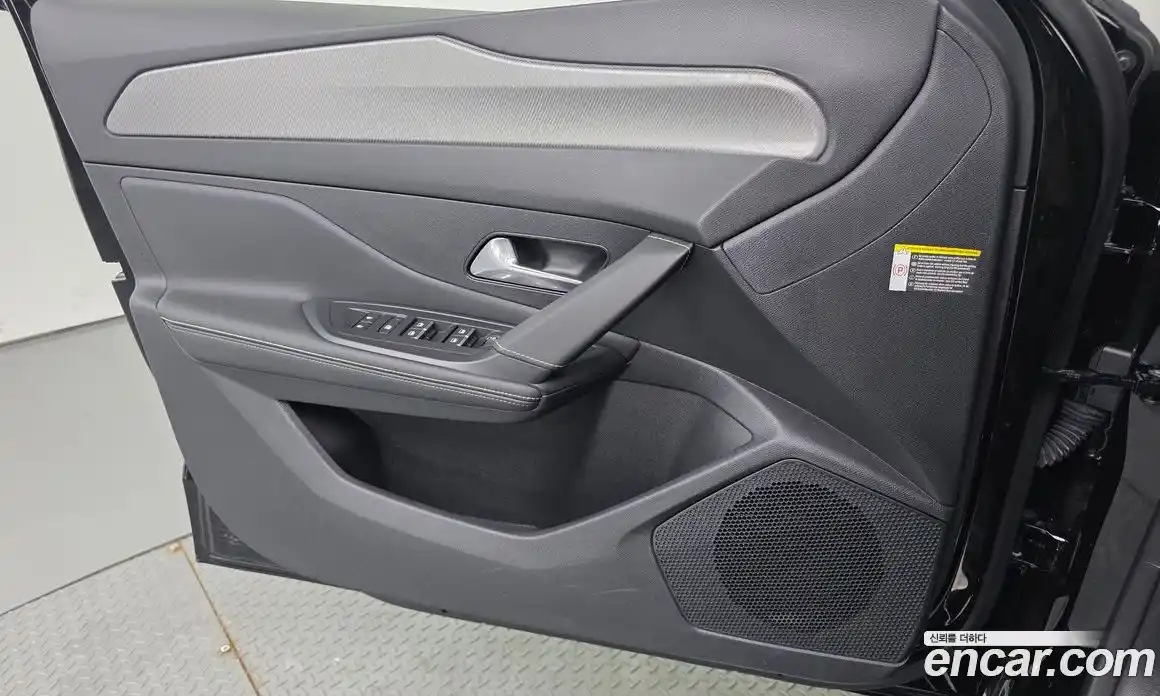 Peugeot 308 2023 1.5 автомат (гидро), фото 15