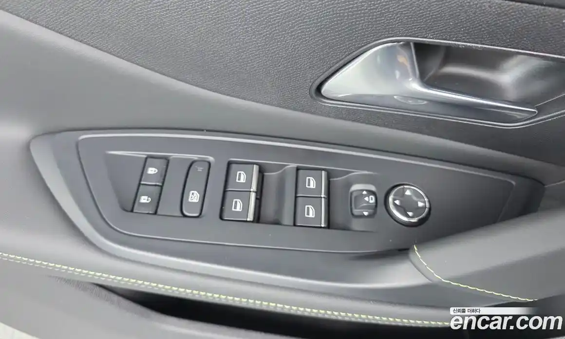 Peugeot 308 2023 1.5 автомат (гидро), фото 20