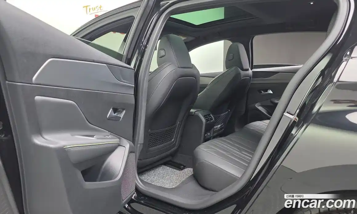 Peugeot 308 2023 1.5 автомат (гидро), фото 31