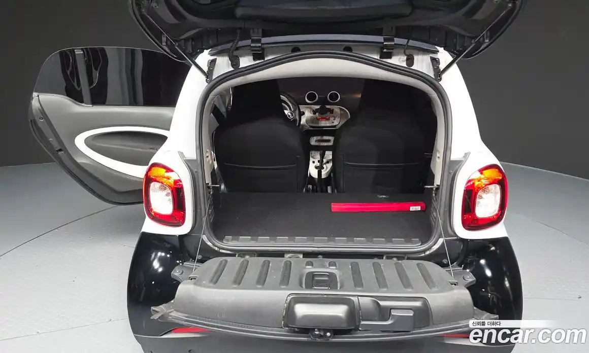 Smart Fortwo 2015 1.0 автомат (гидро), фото 20