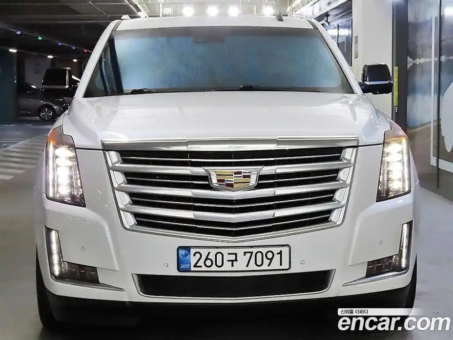 Cadillac Escalade 2016 6.2 автомат (гидро), фото 2 Cadillac Escalade 2016 6.2 автомат (гидро), фото 2