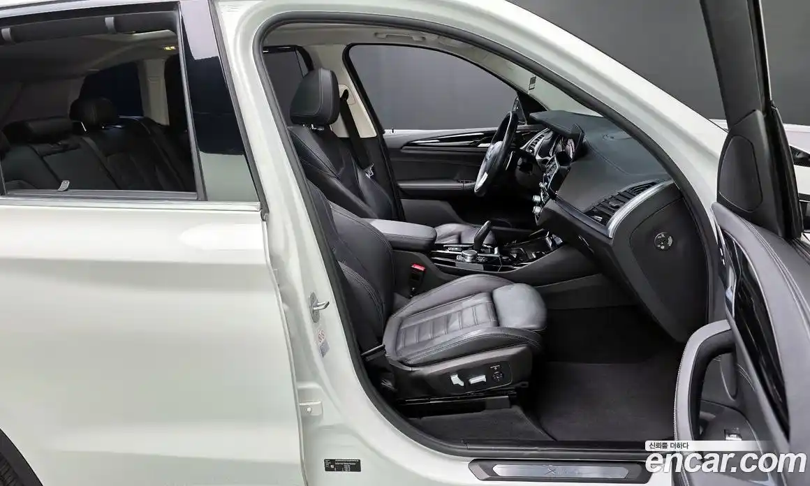 BMW X3 2019 2.0 автомат (гидро), фото 12