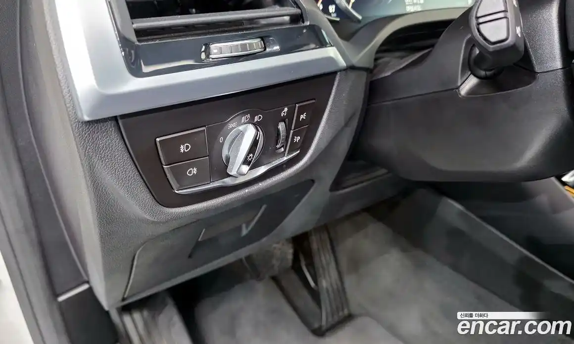 BMW X3 2019 2.0 автомат (гидро), фото 16