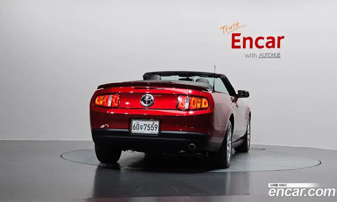 Ford Mustang 2009 4.0 автомат (гидро), фото 4