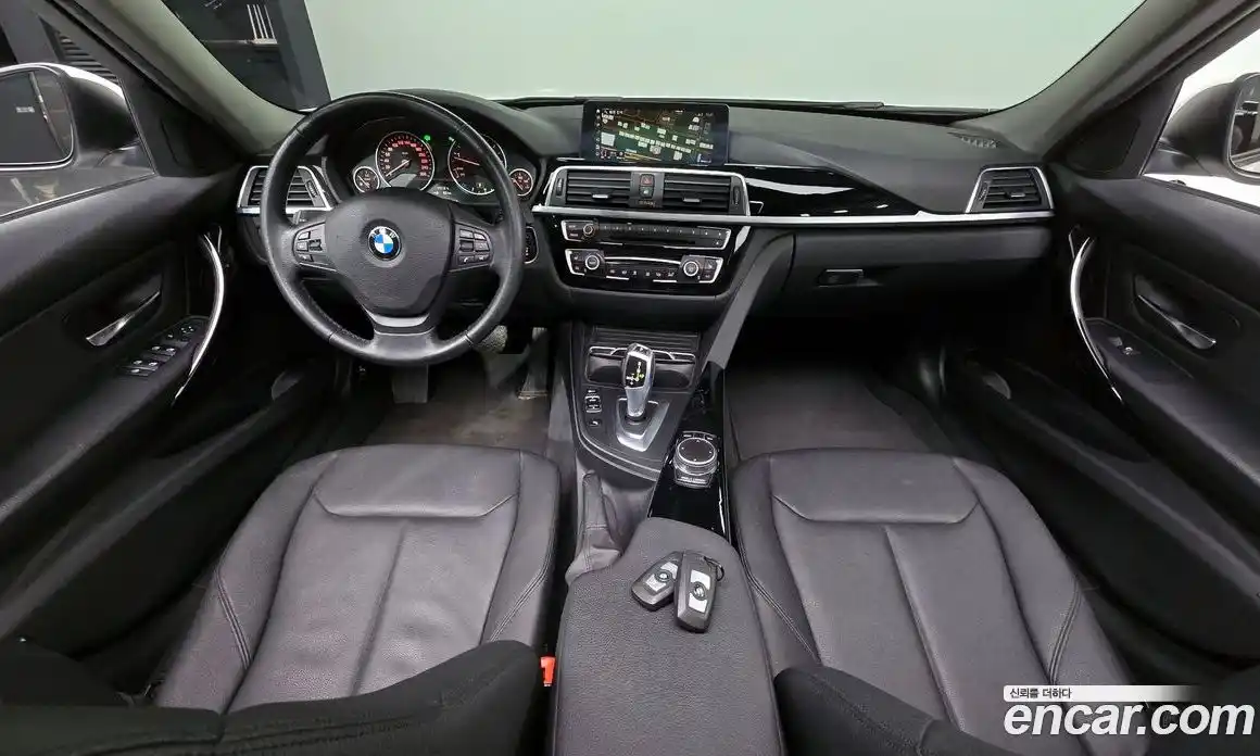 BMW 3 серия 2018 2.0 автомат (гидро), фото 6