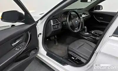 BMW 3 серия 2018 2.0 автомат (гидро), миниатюра 9