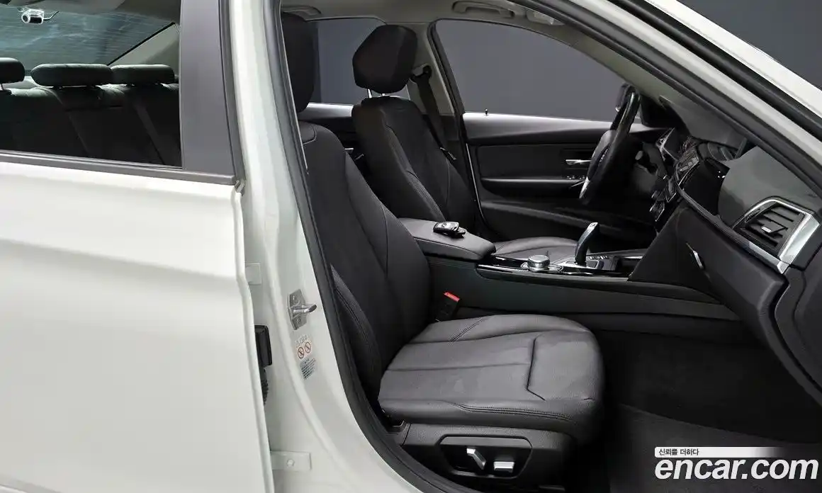 BMW 3 серия 2018 2.0 автомат (гидро), фото 10