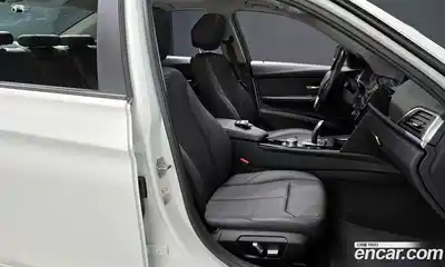 BMW 3 серия 2018 2.0 автомат (гидро), миниатюра 10