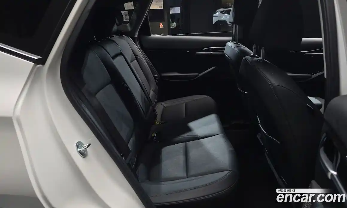 Kia Seltos 2024 1.6 автомат (гидро), фото 12