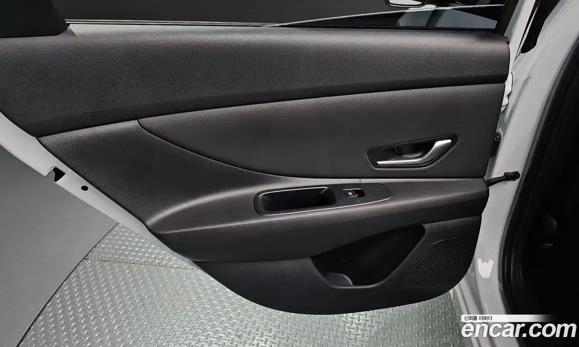 Hyundai Avante 2025 1.6 автомат (гидро), фото 15