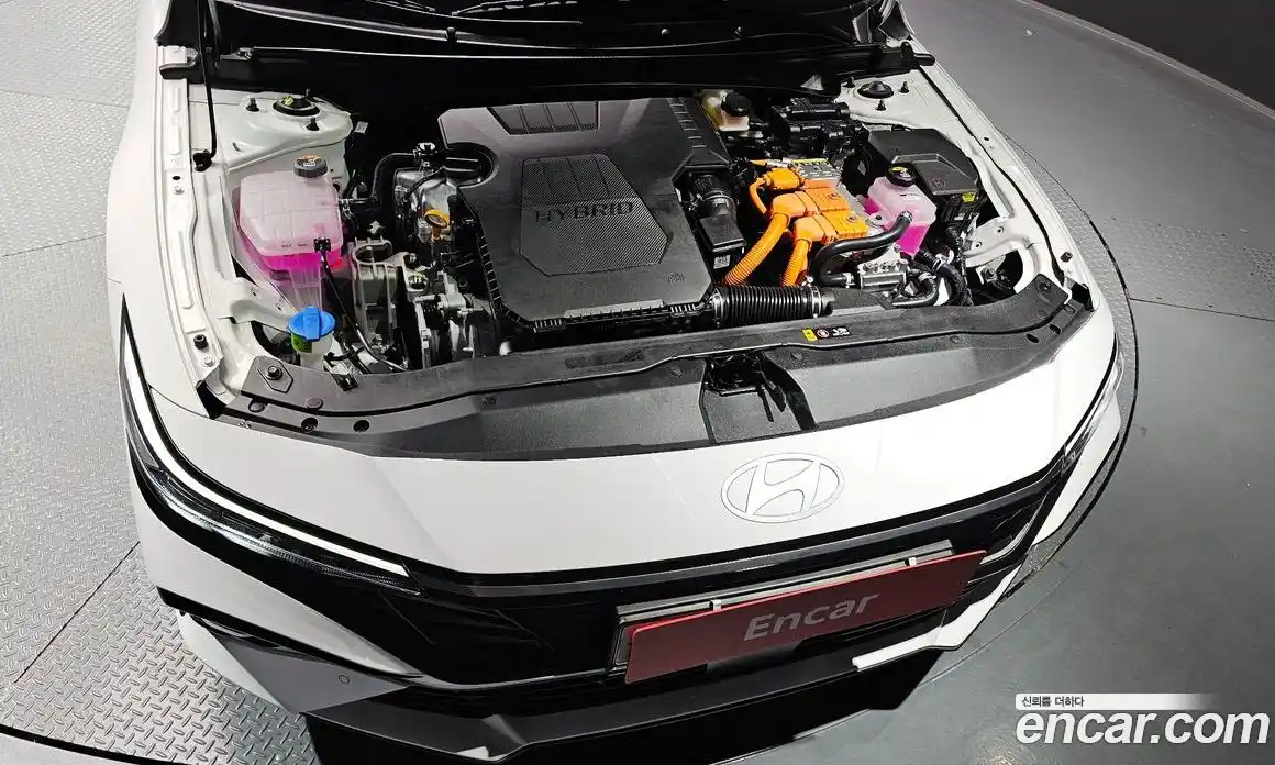 Hyundai Avante 2025 1.6 автомат (гидро), фото 6