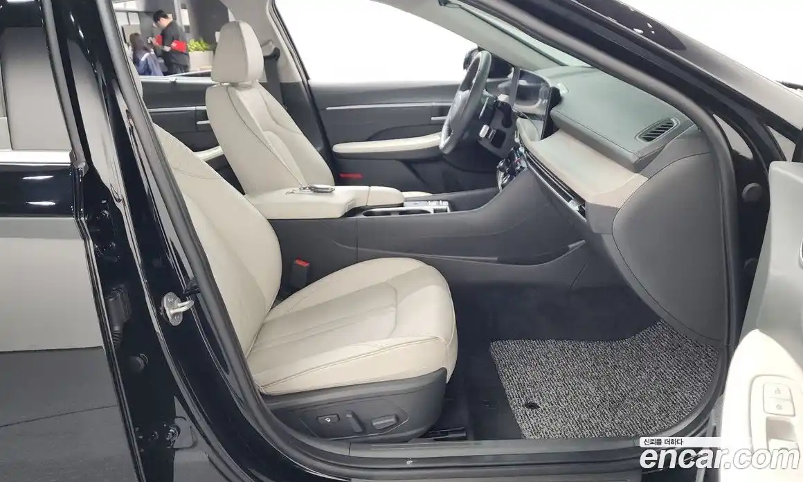 Hyundai Sonata 2025 1.6 автомат (гидро), фото 16