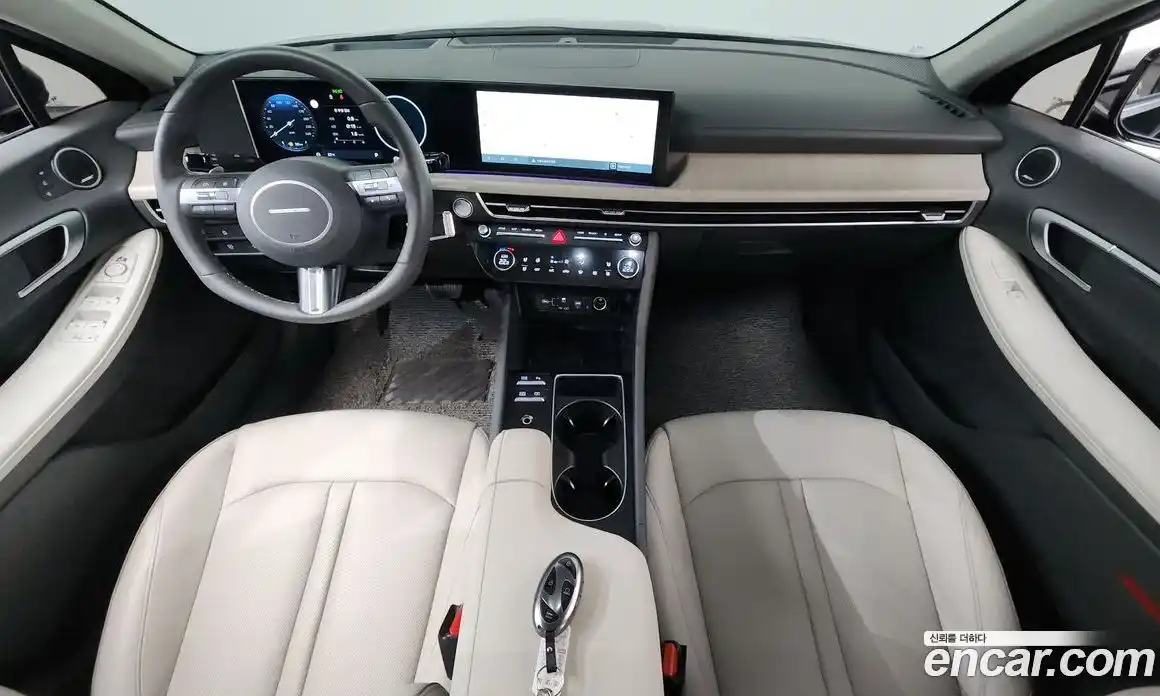 Hyundai Sonata 2025 1.6 автомат (гидро), фото 10