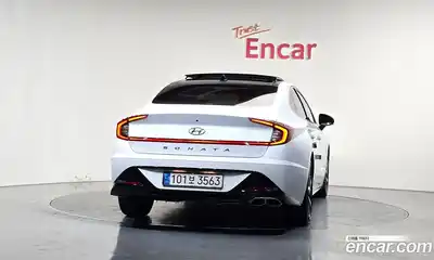 Hyundai Sonata 2022 1.6 автомат (гидро), миниатюра 3
