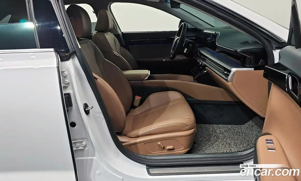 Hyundai Grandeur 2023 2.5 автомат (гидро), фото 16