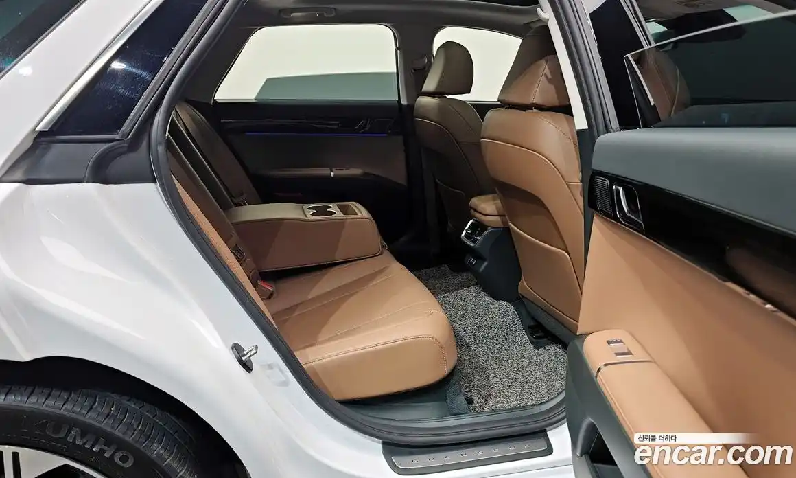 Hyundai Grandeur 2023 2.5 автомат (гидро), фото 17