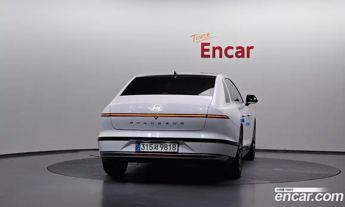 Hyundai Grandeur 2023 2.5 автомат (гидро), фото 4